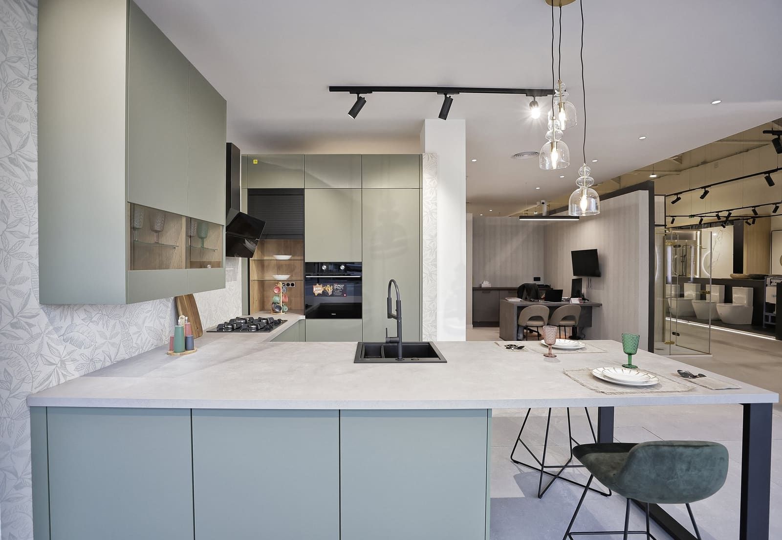 Pasillo del showroom con muestras de suelo